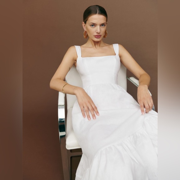 Reformation Bucatini Linen Midi Dress - Picture 4 of 15